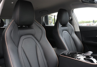 Подержанный автомобиль Omoda C5 2023 года (14 фото)