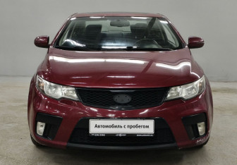 Подержанный автомобиль Kia Cerato Coupe 2011 года (3 фото)