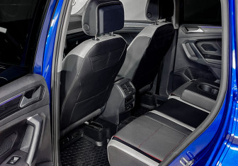 Подержанный автомобиль Volkswagen Tiguan 2021 года (17 фото)