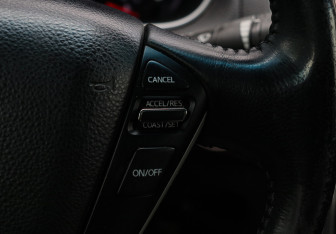 Подержанный автомобиль Nissan Teana 2011 года (20 фото)