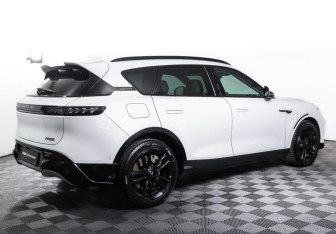 Подержанный автомобиль Voyah Free 2024 года (5 фото)