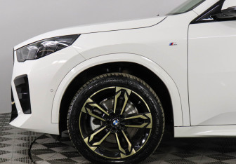 Подержанный автомобиль BMW X2 2024 года (8 фото)