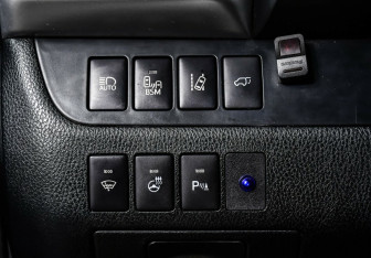 Подержанный автомобиль Toyota Highlander 2014 года (12 фото)