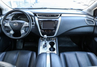 Подержанный автомобиль Nissan Murano Suv 2020 года (14 фото)