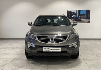 Подержанный автомобиль Kia Sportage 2012 года (2 фото)