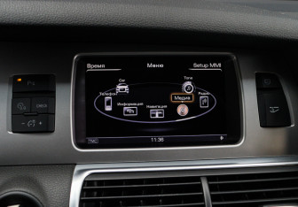 Подержанный автомобиль Audi Q7 2012 года (22 фото)