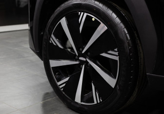 Новый Geely Atlas 2025 (11 фото)