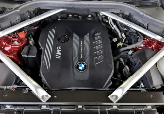 Подержанный автомобиль BMW X6 2020 года (9 фото)