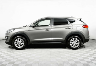 Подержанный автомобиль Hyundai Tucson 2020 года (3 фото)