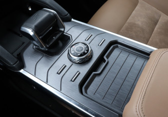 Подержанный автомобиль Jetour T2 2024 года (16 фото)