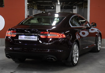 Подержанный автомобиль Jaguar XF Sedan 2011 года (5 фото)