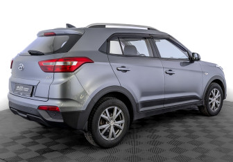 Подержанный автомобиль Hyundai Creta 2018 года (5 фото)