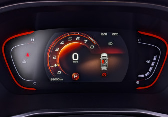 Подержанный автомобиль Geely Coolray 2023 года (16 фото)