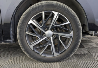 Подержанный автомобиль Haval Jolion 2023 года (12 фото)