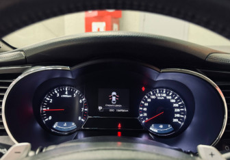 Подержанный автомобиль Kia Optima Sedan 2011 года (9 фото)