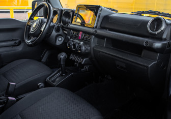 Подержанный автомобиль Suzuki Jimny 2020 года (7 фото)