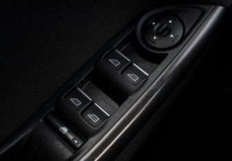 Подержанный автомобиль Ford Focus Wagon 2018 года (12 фото)