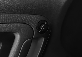 Подержанный автомобиль Skoda Fabia Hatchback 2014 года (18 фото)