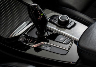 Подержанный автомобиль BMW X3 2018 года (16 фото)