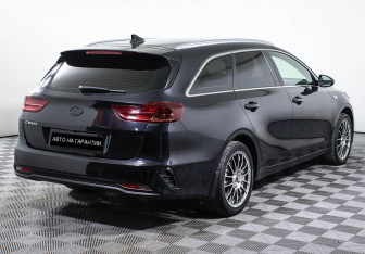 Подержанный автомобиль Kia Ceed Wagon 2019 года (3 фото)