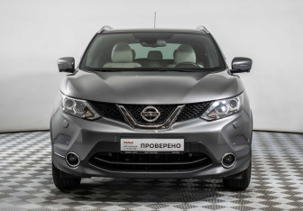 Подержанный автомобиль Nissan Qashqai 2016 года (2 фото)