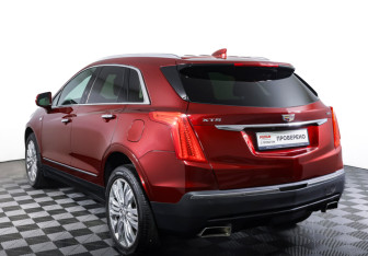 Подержанный автомобиль Cadillac XT5 2017 года (7 фото)