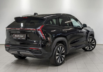 Подержанный автомобиль Geely Atlas 2024 года (5 фото)