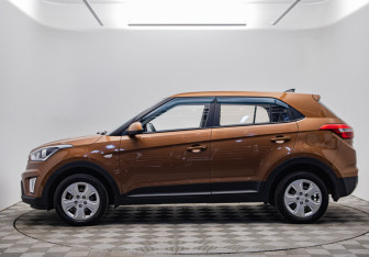 Подержанный автомобиль Hyundai Creta 2019 года (8 фото)