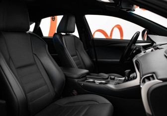 Подержанный автомобиль Lexus NX 2017 года (30 фото)