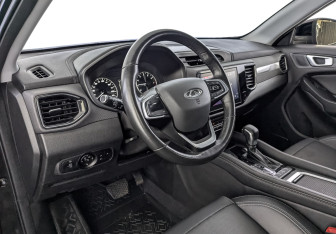 Подержанный автомобиль Chery Tiggo 4 2023 года (15 фото)