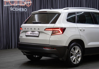 Подержанный автомобиль Skoda Karoq 2020 года (21 фото)