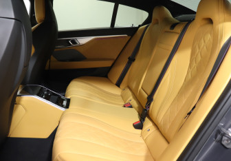 Подержанный автомобиль BMW M8 Sedan 2019 года (10 фото)