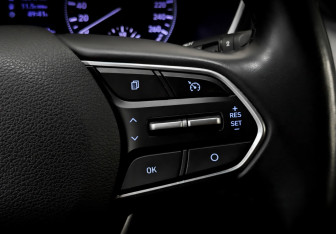 Подержанный автомобиль Hyundai Santa Fe 2019 года (28 фото)