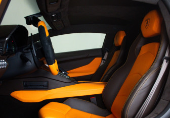 Подержанный автомобиль Lamborghini Aventador Coupe 2017 года (11 фото)