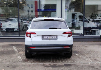 Подержанный автомобиль Skoda Karoq 2020 года (7 фото)