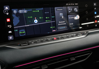 Подержанный автомобиль Voyah Free 2023 года (24 фото)