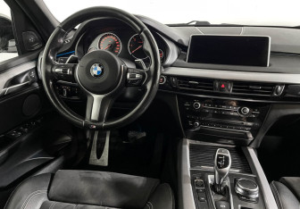 Подержанный автомобиль BMW X5 2017 года (15 фото)