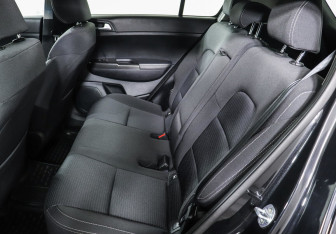 Подержанный автомобиль Kia Sportage 2017 года (11 фото)