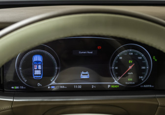 Подержанный автомобиль Voyah Free 2023 года (11 фото)