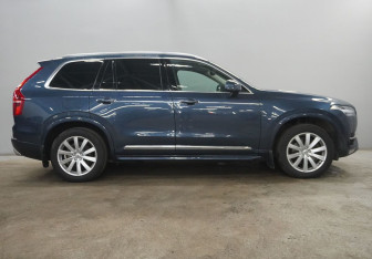Подержанный автомобиль Volvo XC90 2018 года (8 фото)