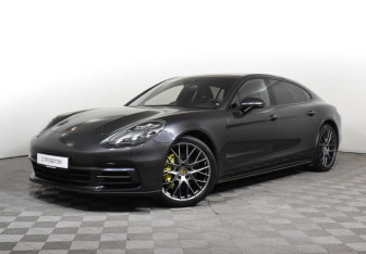 Подержанный автомобиль Porsche Panamera Wagon 2017 года (3 фото)