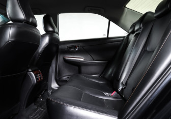 Подержанный автомобиль Toyota Camry Sedan 2012 года (12 фото)