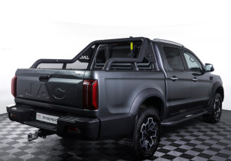 Подержанный автомобиль JAC T9 2025 года (5 фото)