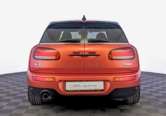 Подержанный автомобиль MINI Clubman Wagon 2020 года (6 фото)
