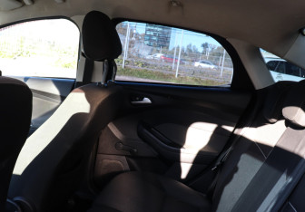 Подержанный автомобиль Ford Focus Sedan 2011 года (10 фото)