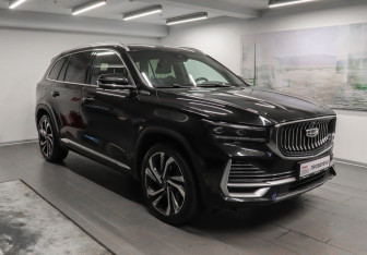 Подержанный автомобиль Geely Monjaro 2024 года (3 фото)