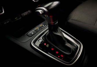 Подержанный автомобиль Kia Rio Hatchback 2021 года (27 фото)