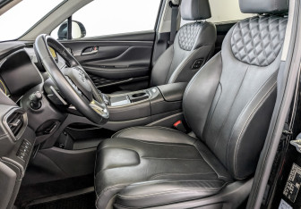Подержанный автомобиль Hyundai Santa Fe 2022 года (21 фото)