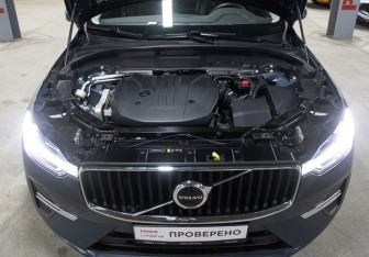 Подержанный автомобиль Volvo XC60 2021 года (9 фото)