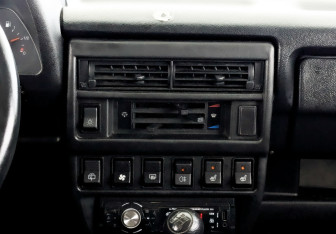 Подержанный автомобиль LADA (ВАЗ) 2121 (4x4) 2017 года (13 фото)